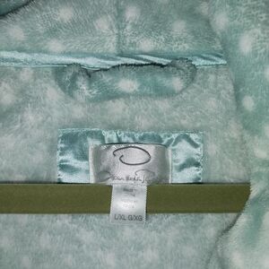 Oscar de la Renta Green and White Plush Robe